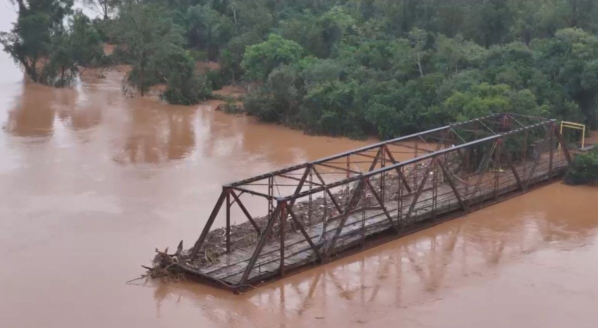 Lideranças regionais querem construir ponte em tempo recorde