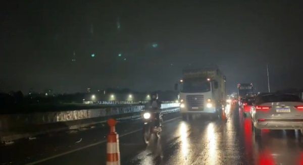 PRF libera terceira faixa na ponte do Rio Taquari