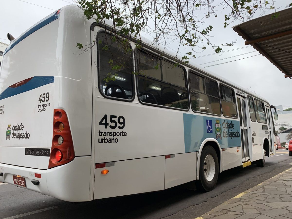 Transporte coletivo é suspenso neste sábado