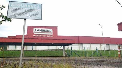 Dália e Languiru podem fazer parceria para reabrir frigorífico de Poço das Antas