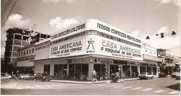 A Casa Americana