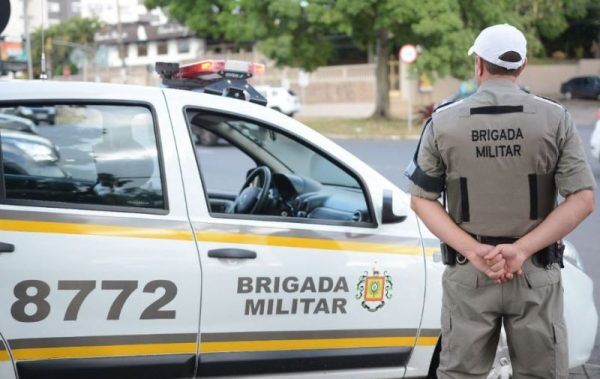 Homem leva tiro ao tentar desarmar policial em Santa Cruz do Sul