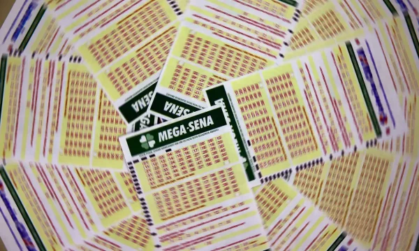 Aposta acerta sozinha a Mega-Sena e ganha mais de R$ 52 milhões