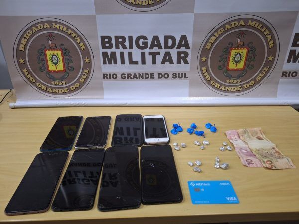 Vítima negocia próprio celular furtado e BM prende suspeito