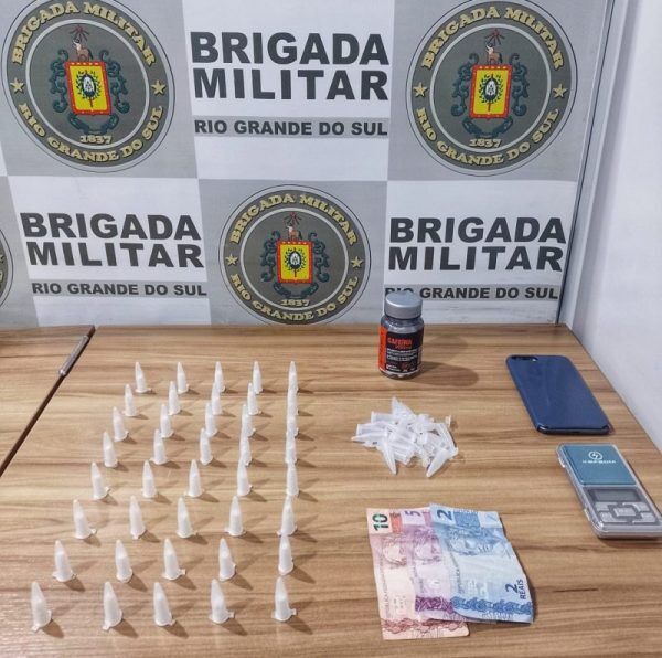 BM detém jovem de 20 anos pelo crime de tráfico de drogas