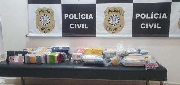 Polícia confisca cerca de 180 celulares por suspeita de furto em Teutônia