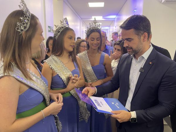 Governador recebe convite para Expovale + Construmóbil