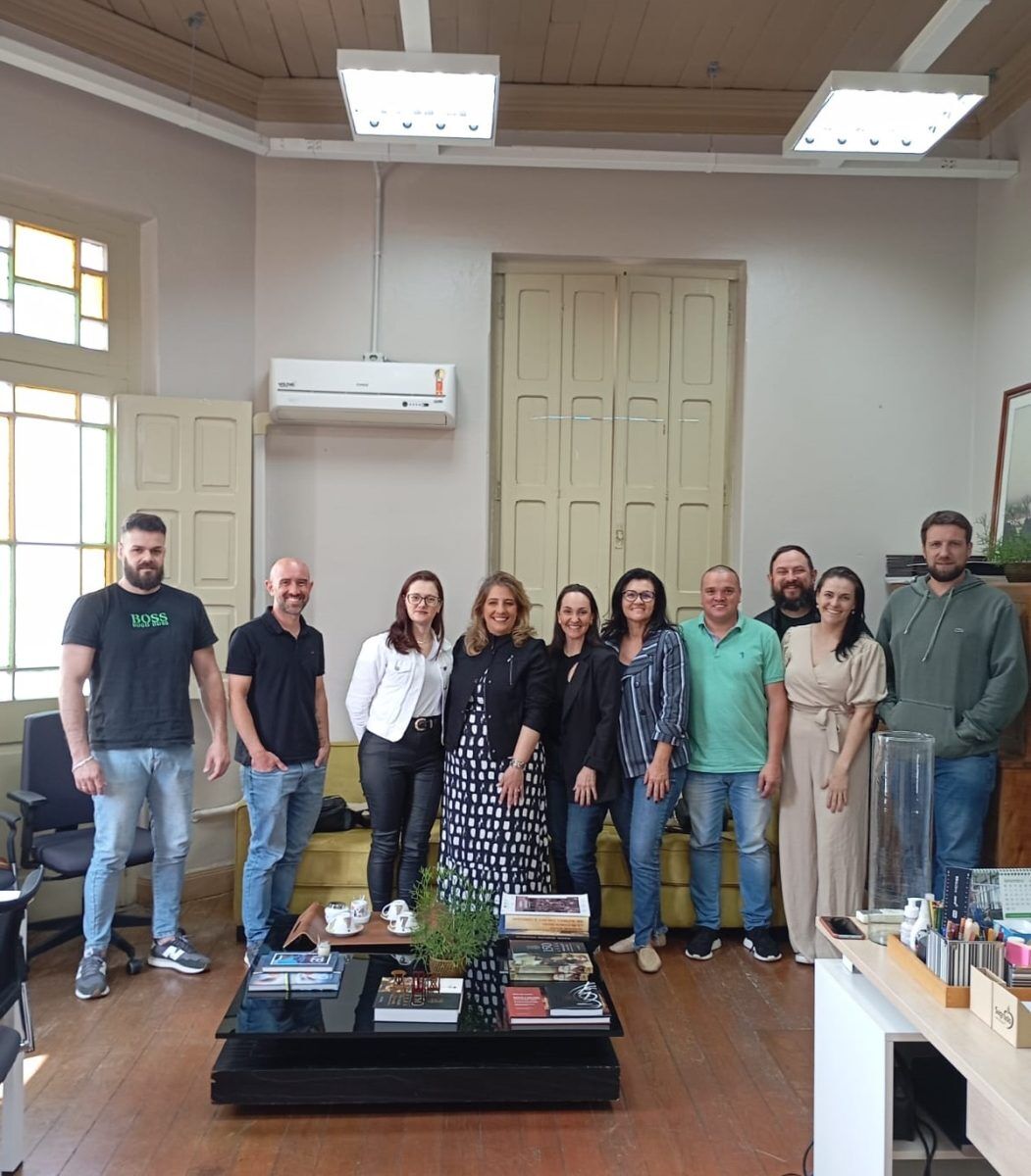 Núcleo da ACI-E realiza visita técnica a Garibaldi
