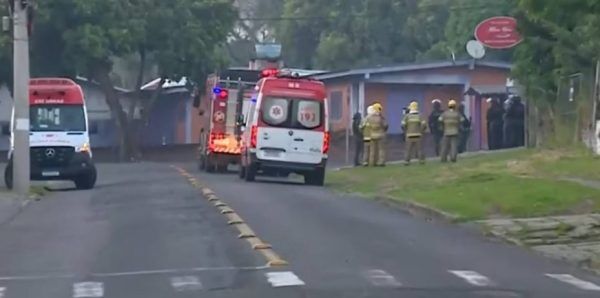 Polícia entra na casa e encontra atirador morto em Novo Hamburgo