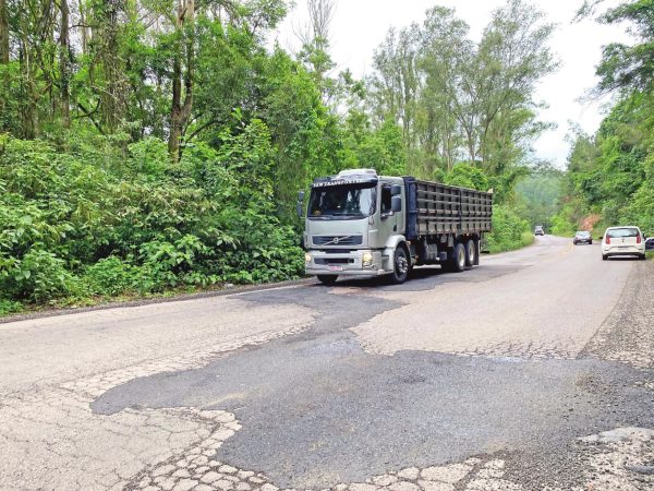 Estado projeta R$ 100 milhões para a 332 e responsável por obra na 129 até fim do ano