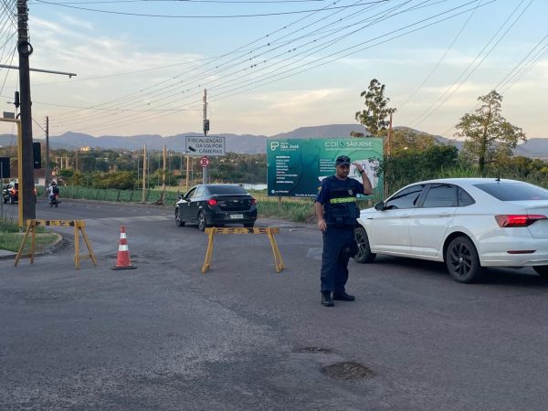 Ponte de Ferro é liberada após manutenção asfáltica