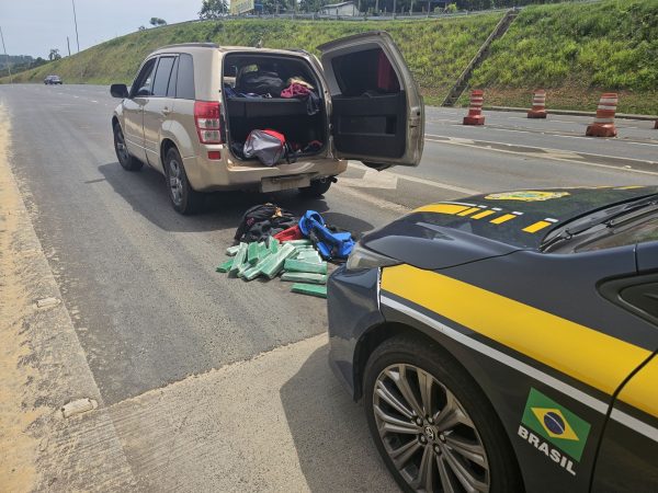 PRF prende paraguaio com mais de 100 quilos de maconha em Paverama