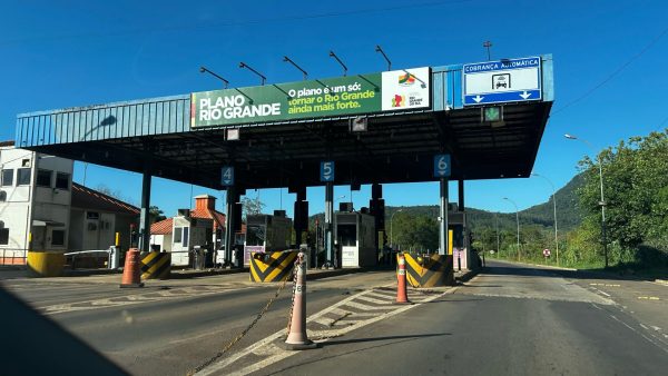 Após liberar trânsito na ponte da 130, EGR retomará cobrança