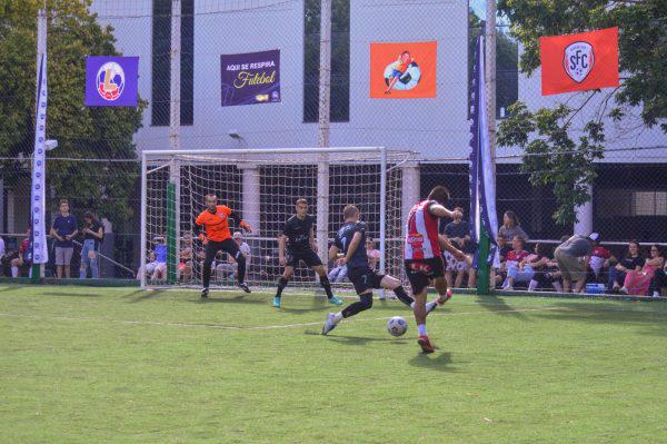 Sábado com 38 jogos no três clubes