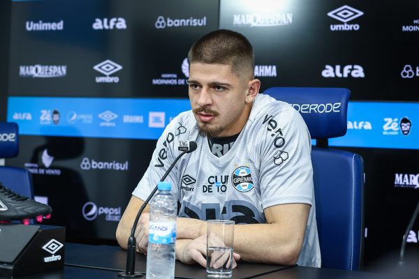 Grêmio apresenta goleiro Jorge: “Quero provar que meu lugar é aqui”