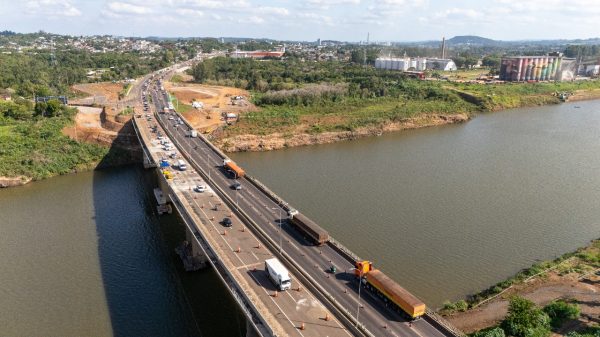 Após testes, CCR libera faixa na ponte Norte do Rio Taquari