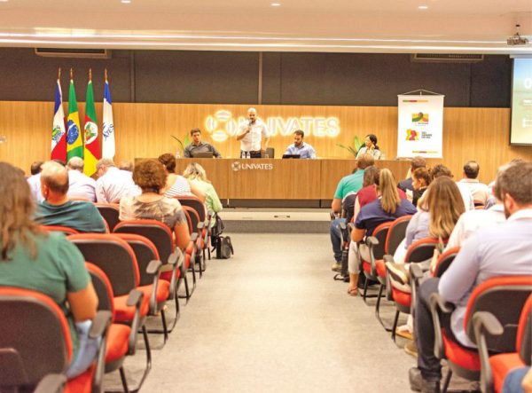 Estado simula cálculos para apresentar revisão