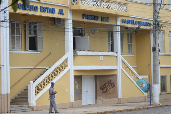 Estado vistoria obras do Castelinho
