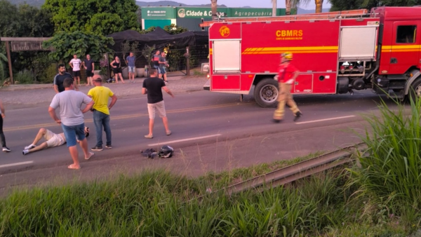 Motociclista fica ferido em colisão no trevo de Encantado