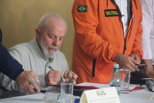O que há por trás da queda de popularidade do governo Lula