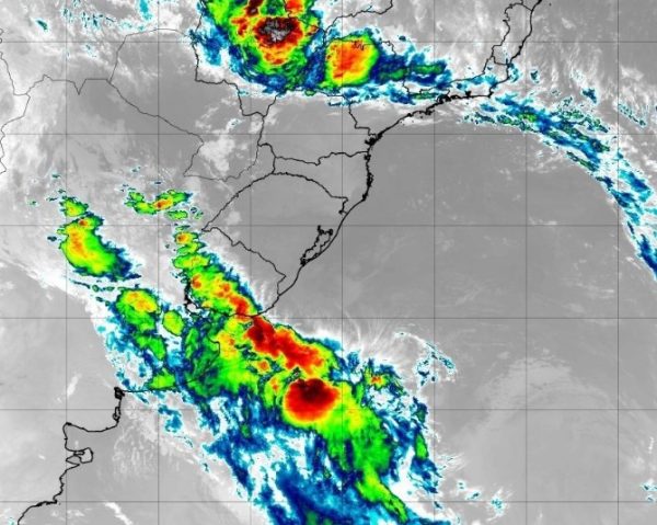 Defesa Civil alerta para grande chance de temporais em todo RS