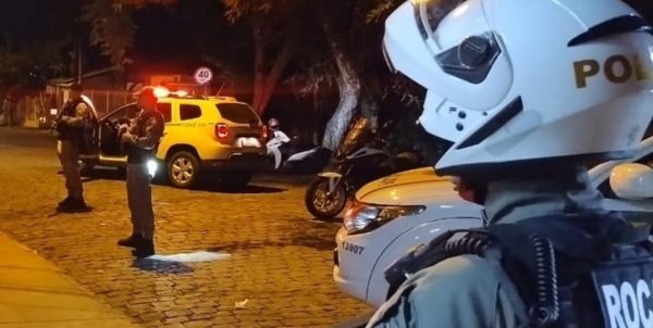 BM encontra menor em situação de prostituição e prende dona de boate