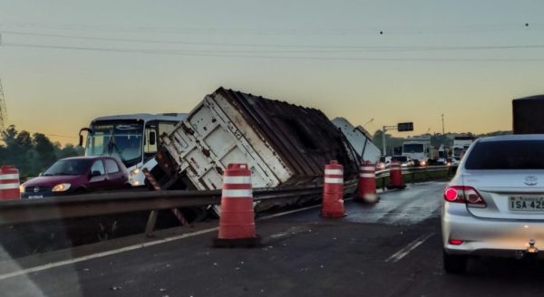 CCR altera horário para remoção de carreta