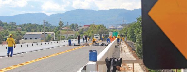 Após 11 meses, ponte da 130 reconecta o Vale em definitivo