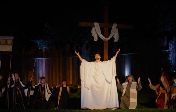Espetáculo da Paixão de Cristo emociona Muçum e ressurge com força após enchentes