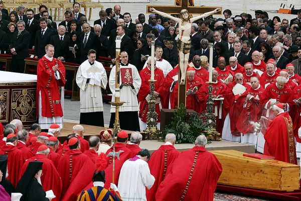 Morria o Papa João Paulo II