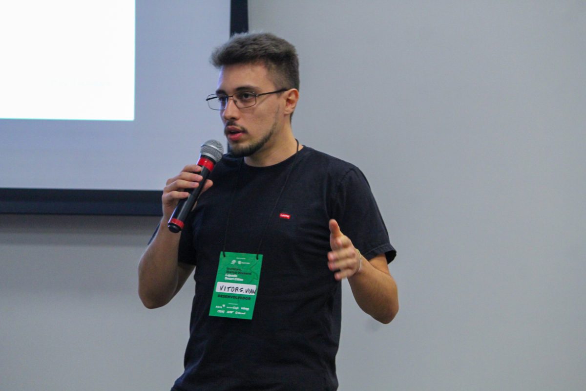 “A tecnologia existe para servir às  pessoas e resolver problemas reais”