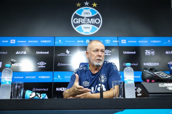 Mano comemora retorno e elenca primeiros desafios no Grêmio