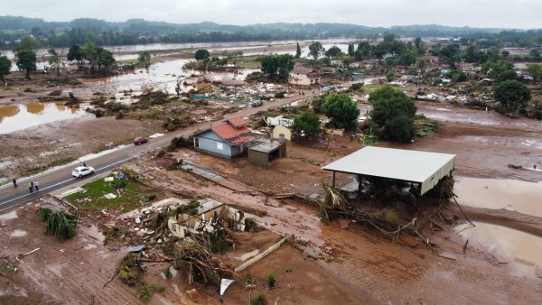 Moradores defendem mais agilidade no processo de habitação em áreas seguras