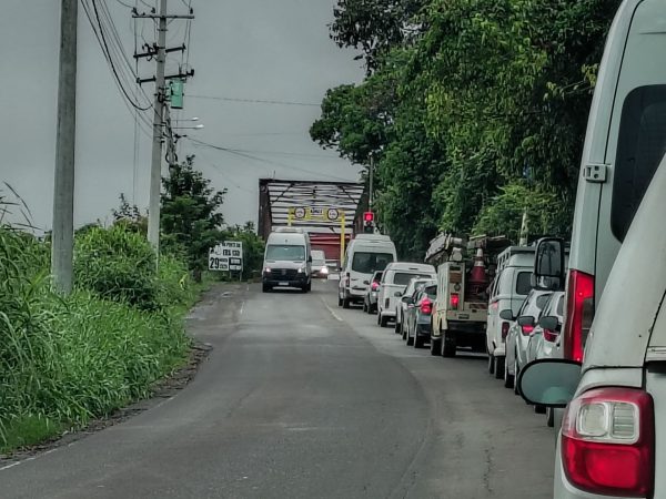 Mesmo com liberação da 130, semáforos da Ponte de Ferro serão mantidos 