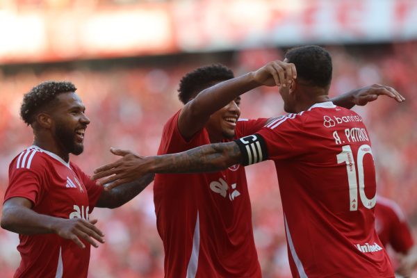 Alan Patrick dá três assistências em vitória do Inter sobre o Juventude