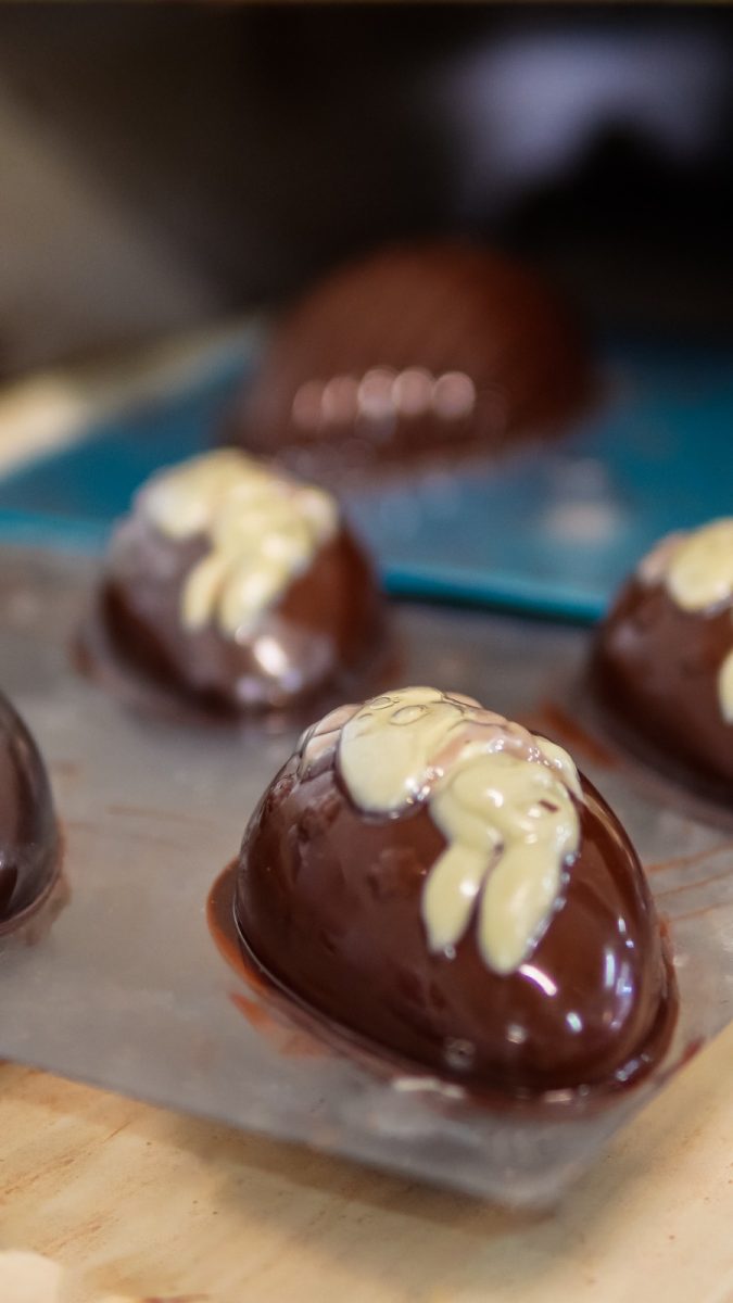 Chocolates Planalto celebra a Páscoa com 40 toneladas de produção artesanal