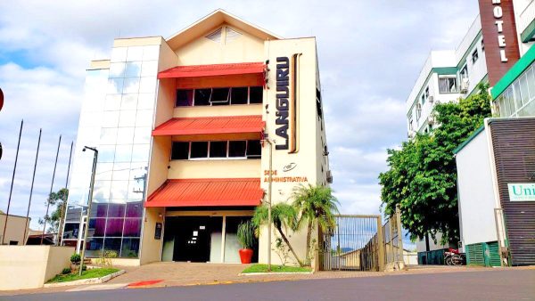 Languiru negocia sede e quita dívidas de 134 associados