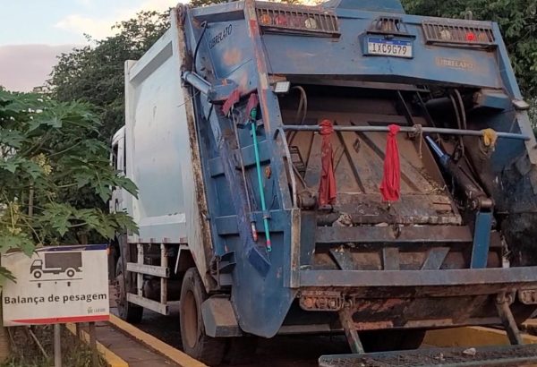 Coleta de lixo no bairro Moinhos muda para a noite