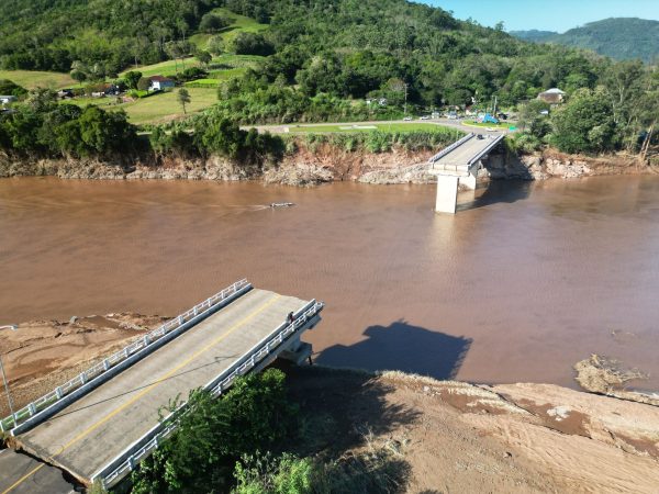 Construção da ponte pode iniciar somente em novembro