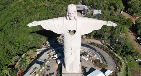 Cristo Protetor ajuda a formar a identidade do turismo regional