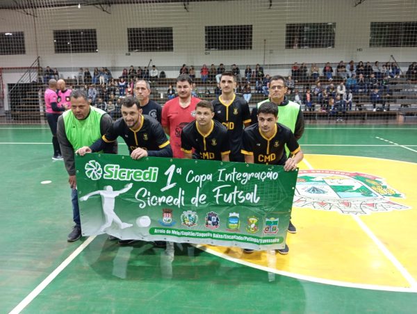 Copa Integração Sicredi inicia com muitos gols