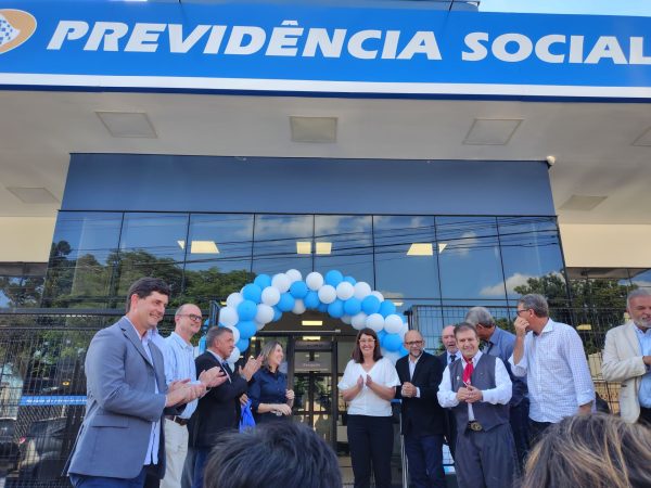 Ministro da Previdência Social inaugura nova agência do INSS em Lajeado