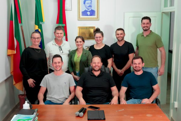 Vespasiano Corrêa apresenta primeiros 100 dias de governo