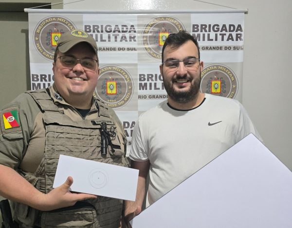 Morador de Muçum doa antena Starlink à Brigada Militar
