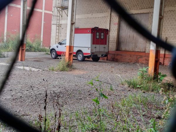 Ambulância e equipamentos doados aos Bombeiros estão parados desde dezembro