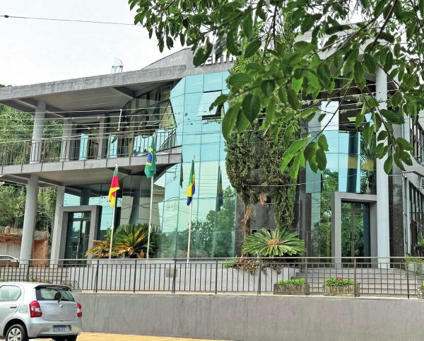 Bom Retiro do Sul suspende edital de concurso público