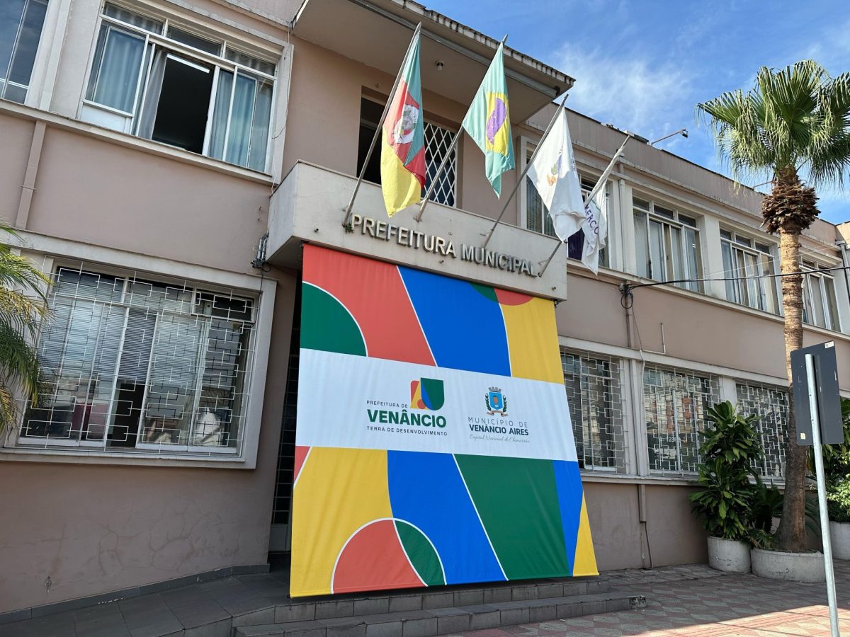 Prefeitura antecipa primeira parcela do 13º e injeta R$ 6,5 milhões na economia local