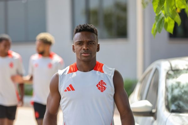 Inter confirma lesão de Carbonero