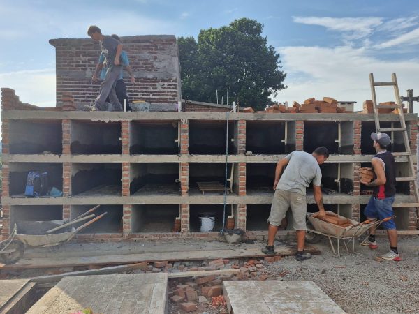 Estrela adapta cemitério e altera modelo de gavetas mortuárias