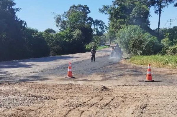 Estrela finaliza recapeamento asfáltico da saída da Avenida João Fell
